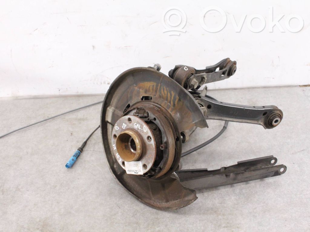 BMW X1 E84 Aizmugurē riteņa rumbas vārpstas šarnīrs (stupica, capfa) 