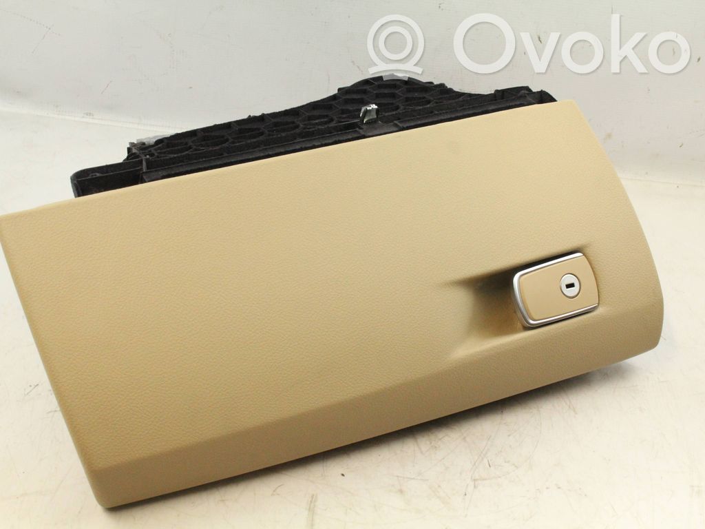 BMW 4 F32 F33 Glove box 