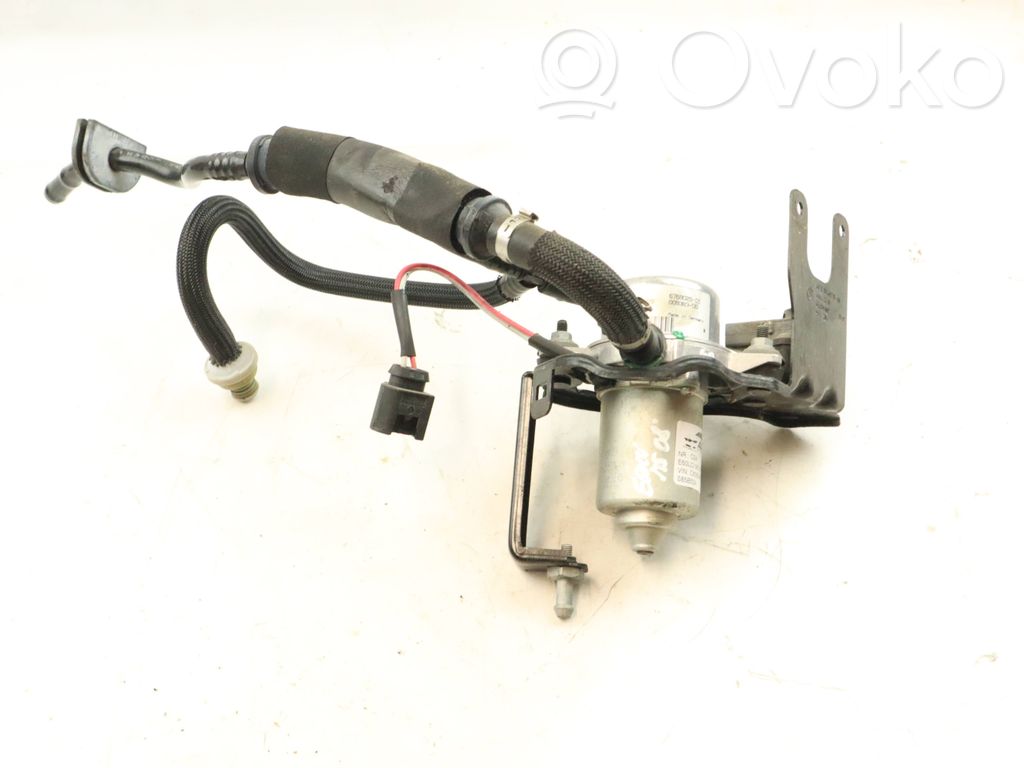 BMW 5 E60 E61 Pompa a vuoto 