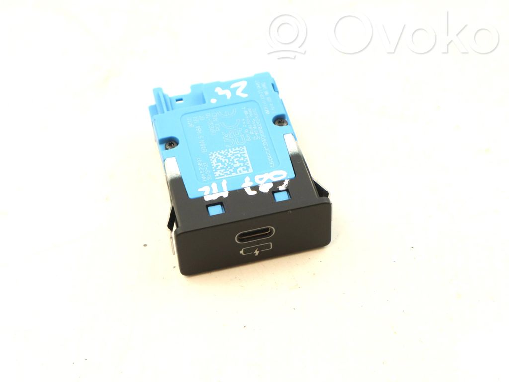 USB socket connector   5A84161,19163010
