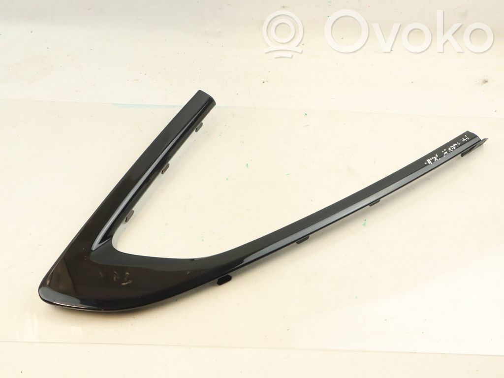 BMW 2 F44 Listwa szyby tylnej 