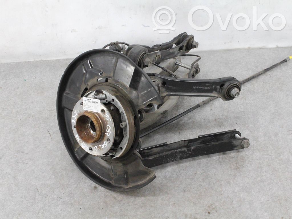 BMW X1 E84 Aizmugurē riteņa rumbas vārpstas šarnīrs (stupica, capfa) 