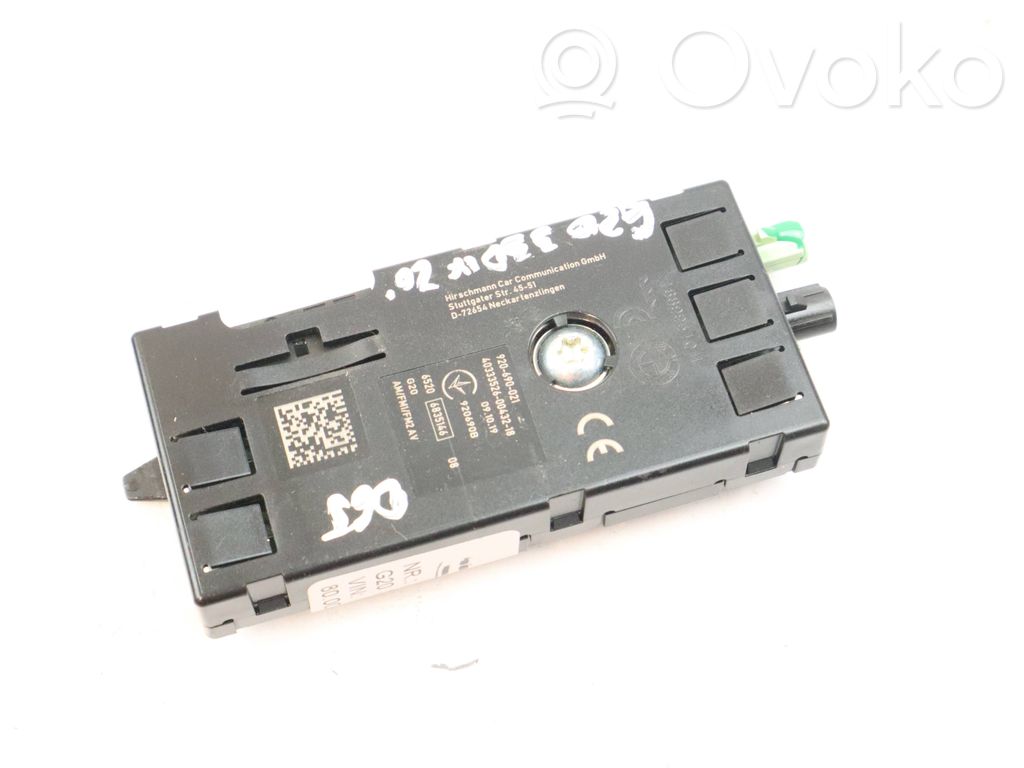 BMW 3 G20 G21 Antenos stiprintuvas 