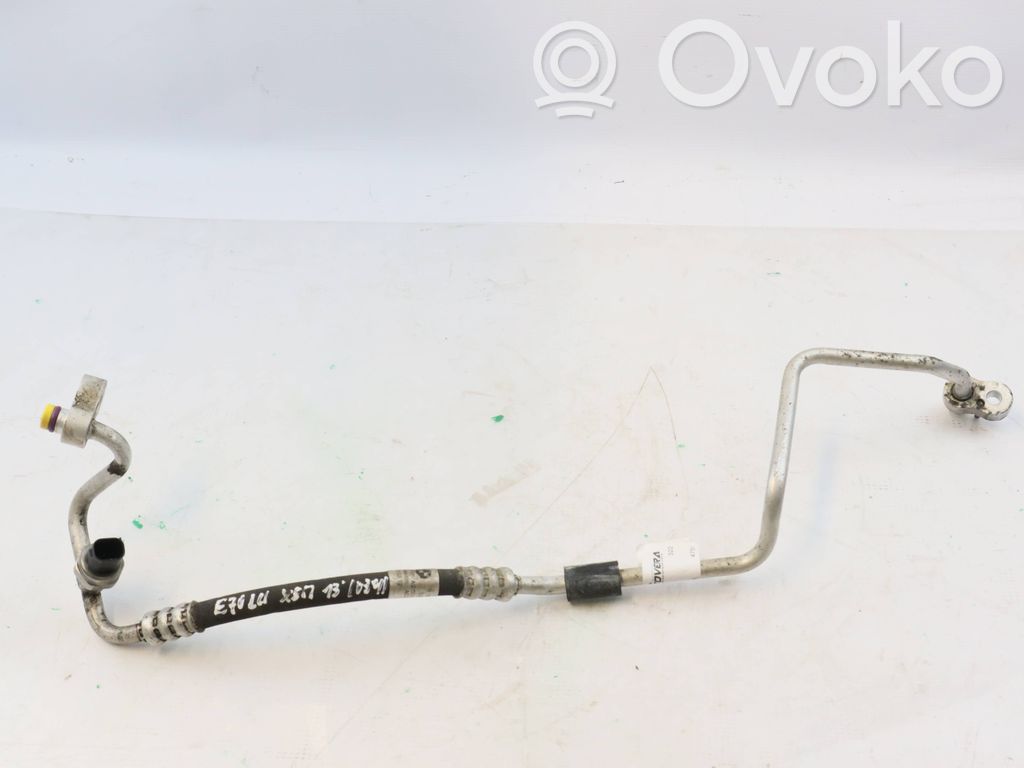 BMW X5M E70 Ilmastointilaitteen putki (A/C) 