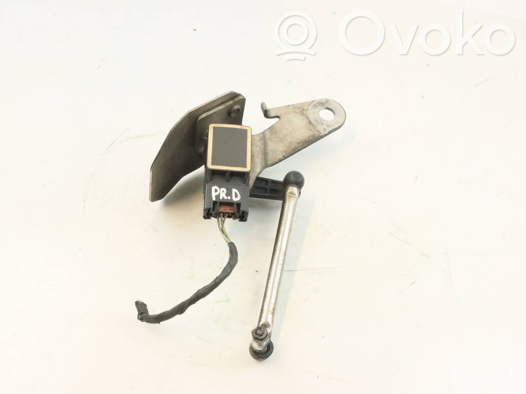 Headlight/headlamp level sensor   6762296,6774595