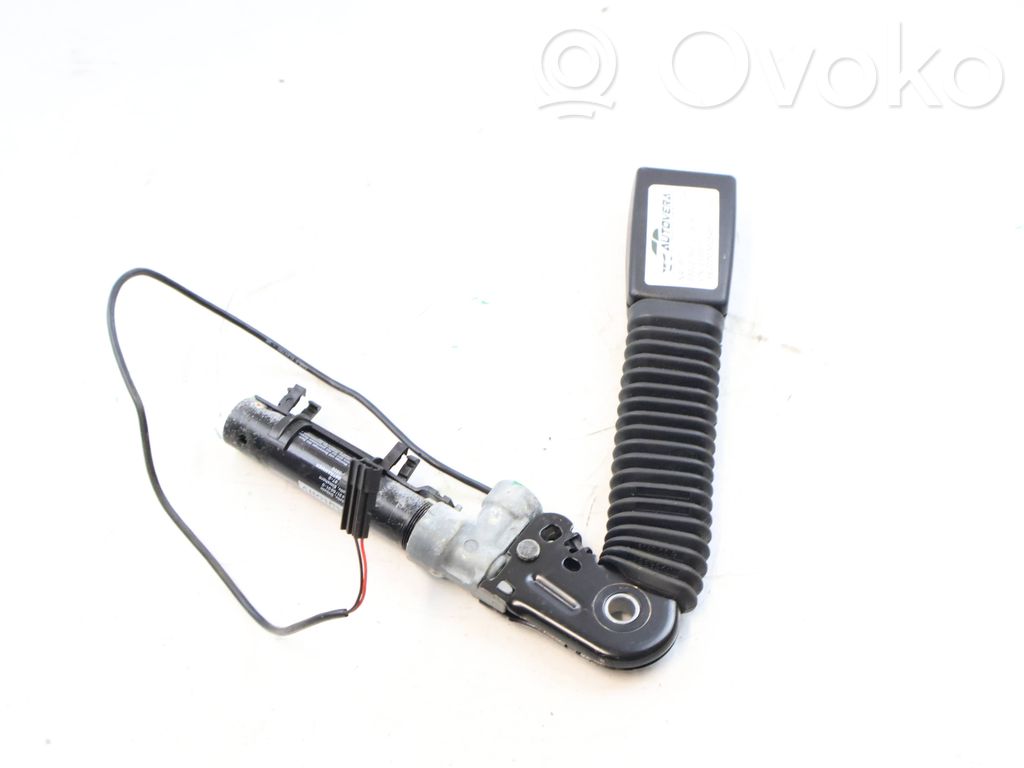 BMW 6 E63 E64 Etuistuimen turvavyön solki 