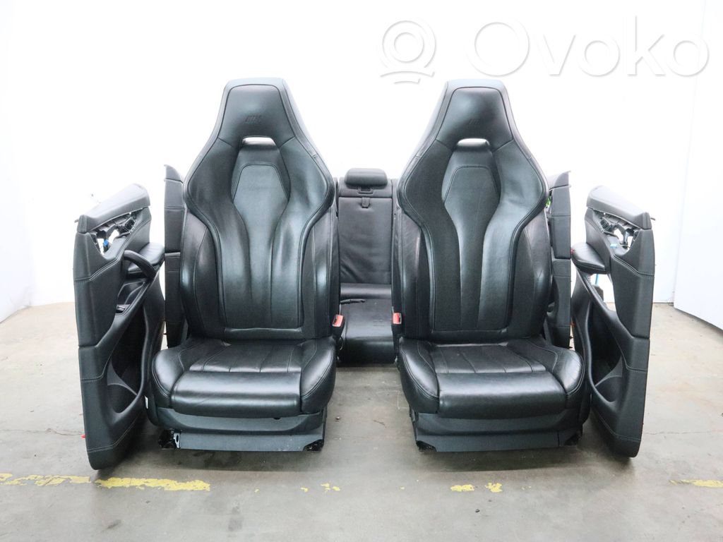 Interior set