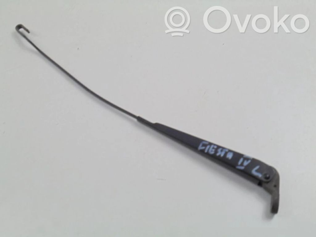 Ford Fiesta Front wiper blade arm 