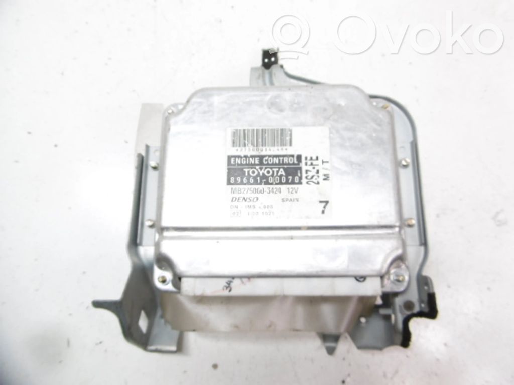 Toyota Yaris Verso Engine control unit/module ECU 