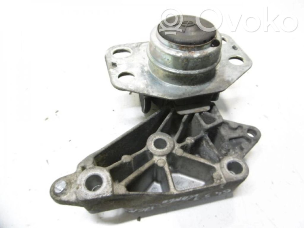 Renault Kangoo I Engine mounting bracket 