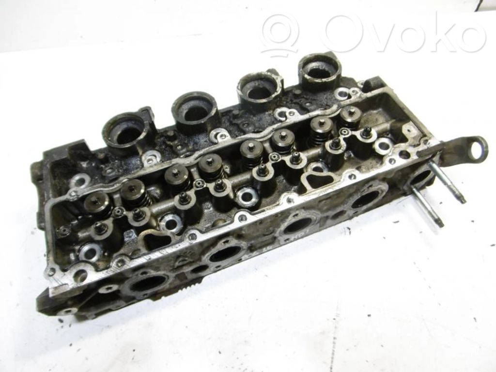 Peugeot 206 CC Engine head 