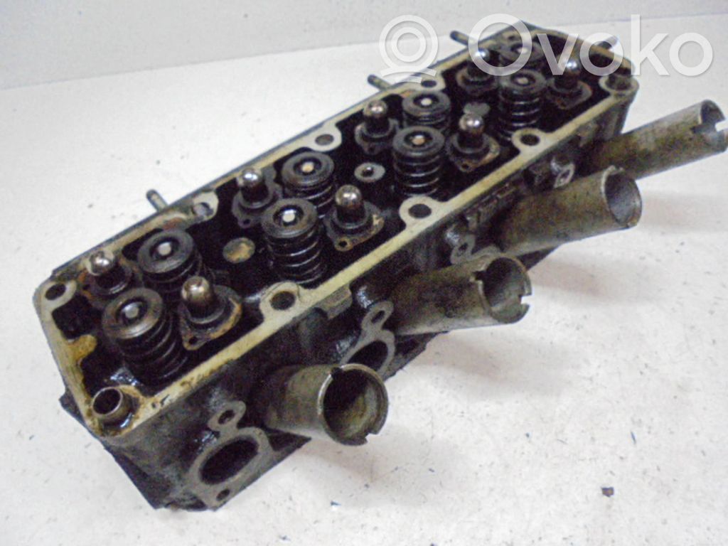 Opel Corsa B Głowica silnika 