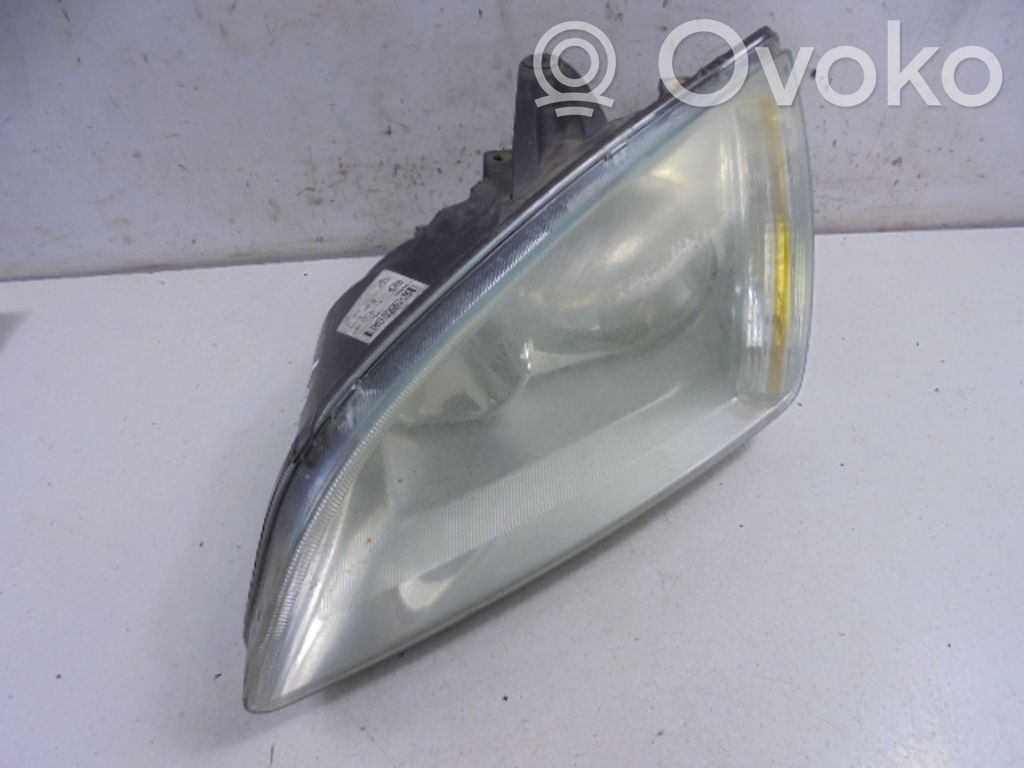 Ford Focus C-MAX Headlight/headlamp 