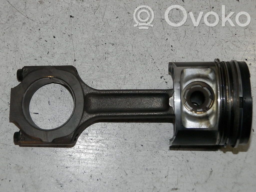 Fiat Lybra Поршень (поршни) 