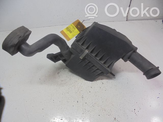 Ford Fiesta Air filter box 