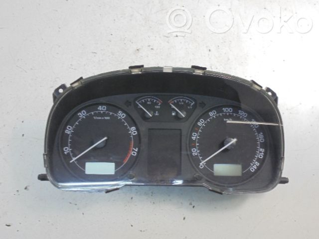 Skoda Octavia Mk2 (1Z) Spidometrs (instrumentu panelī) 
