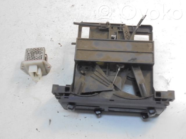 Ford Maverick Air conditioning/heating control unit 