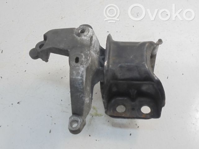Renault Clio III Engine mounting bracket 