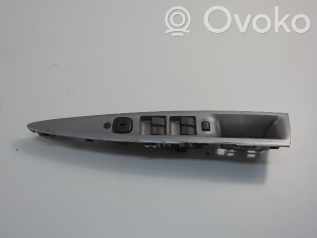Mazda 2 Electric window control switch 