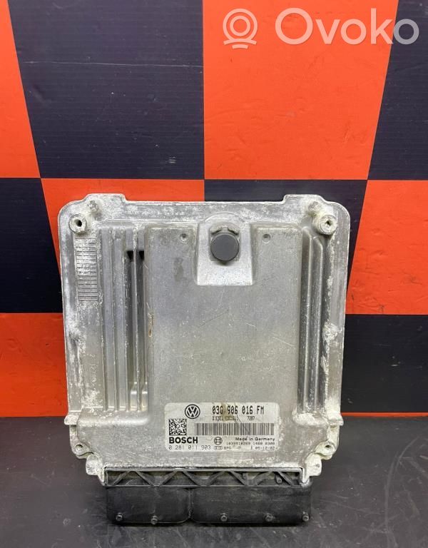 Unidad de control/módulo del motor   03G906016FM,0281011903BOSCH