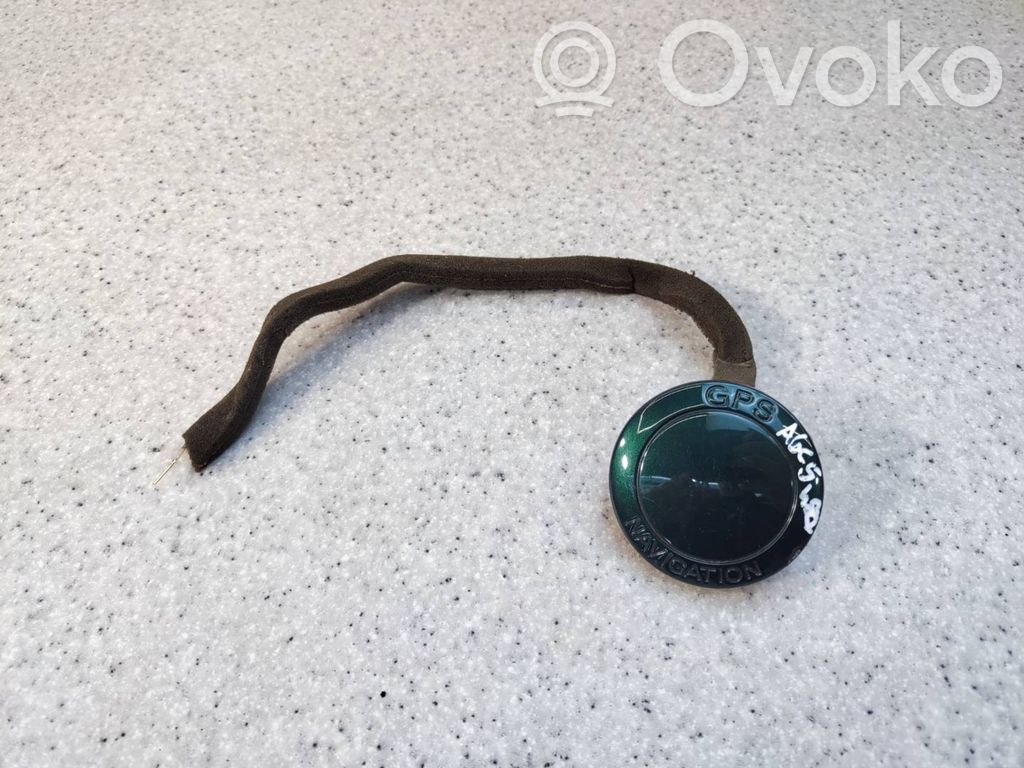 Audi A6 S6 C5 4B GPS-pystyantenni 