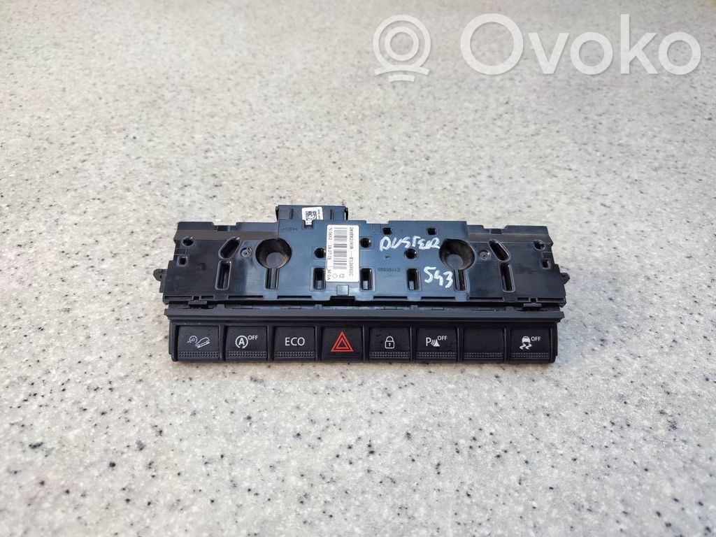 Dacia Duster II Hazard light switch 