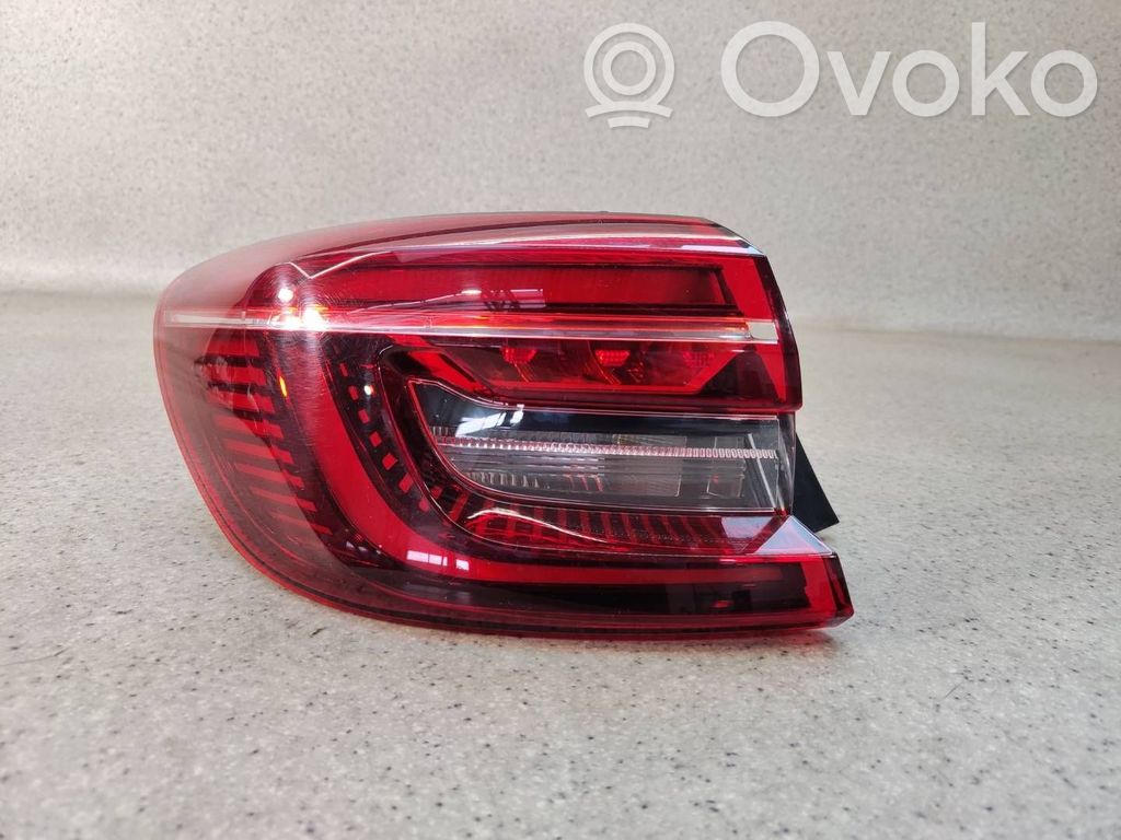 Renault Clio V Aizmugurējais lukturis virsbūvē 