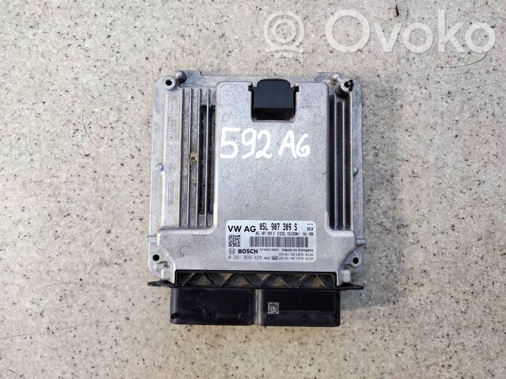 Audi A6 S6 C8 4K Unité de commande, module ECU de moteur 