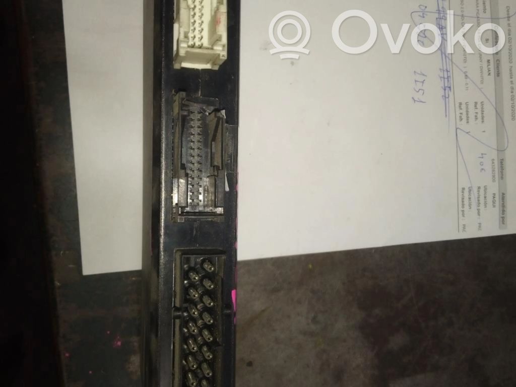 Unidad de control/módulo del motor   61358373809