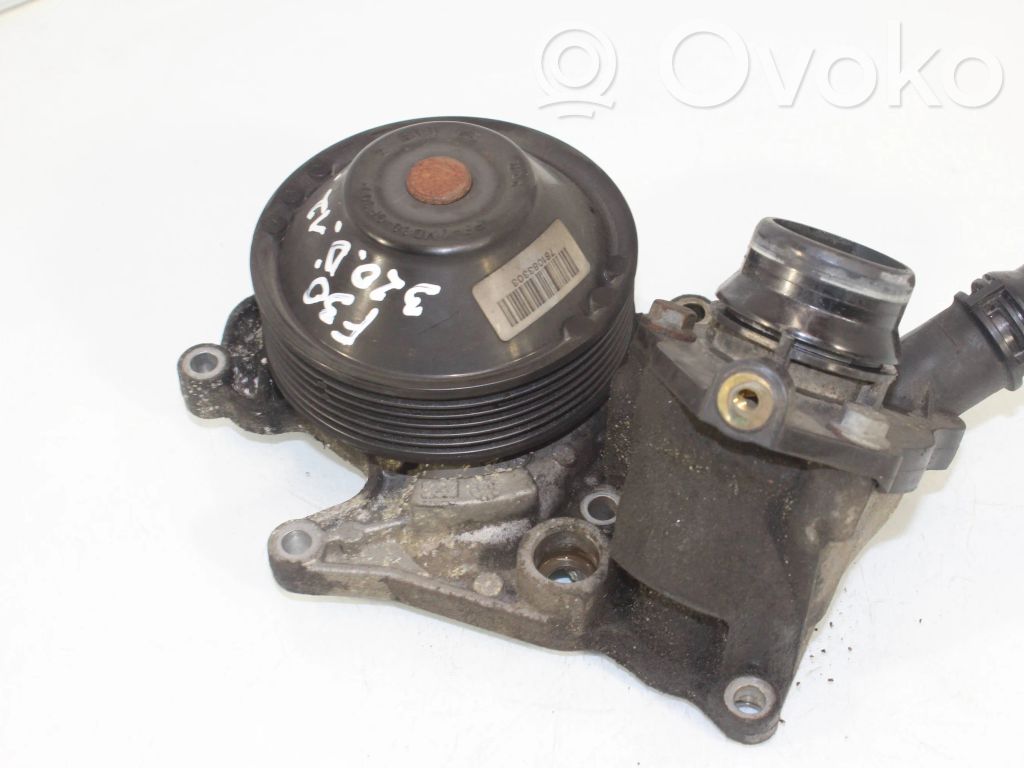 BMW 3 F30 F35 F31 Bomba de agua 