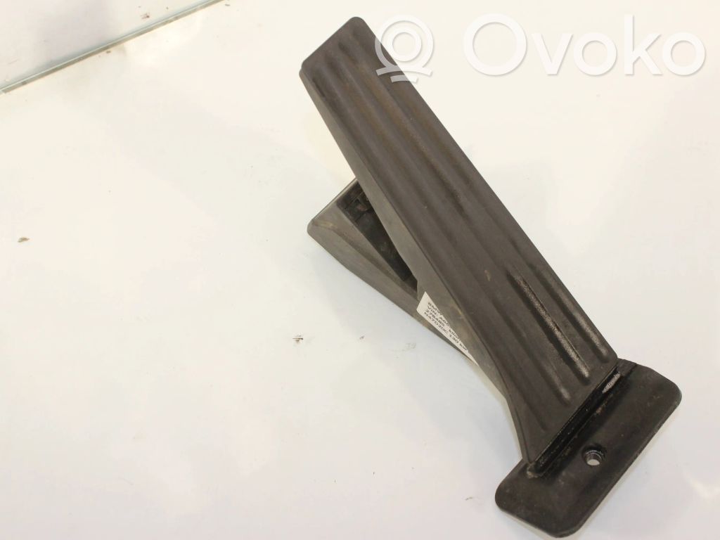 Accelerator throttle pedal   6789998,25916010,2411090525A