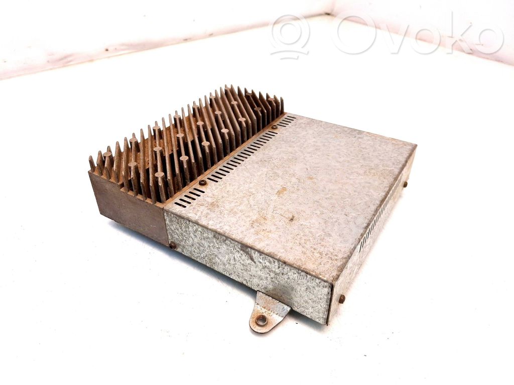 BMW 5 E39 Sound amplifier 