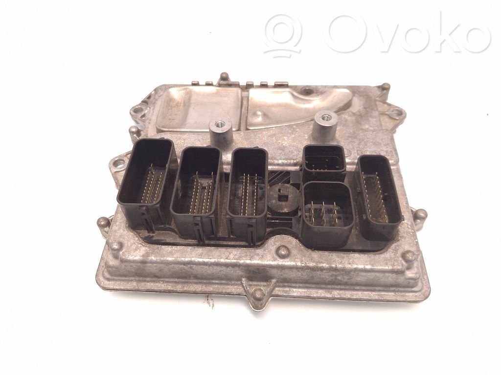 BMW 1 E82 E88 Engine control unit/module 