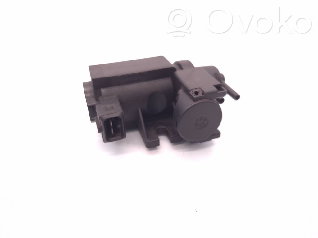 BMW 5 F10 F11 Solenoidinis vožtuvas 