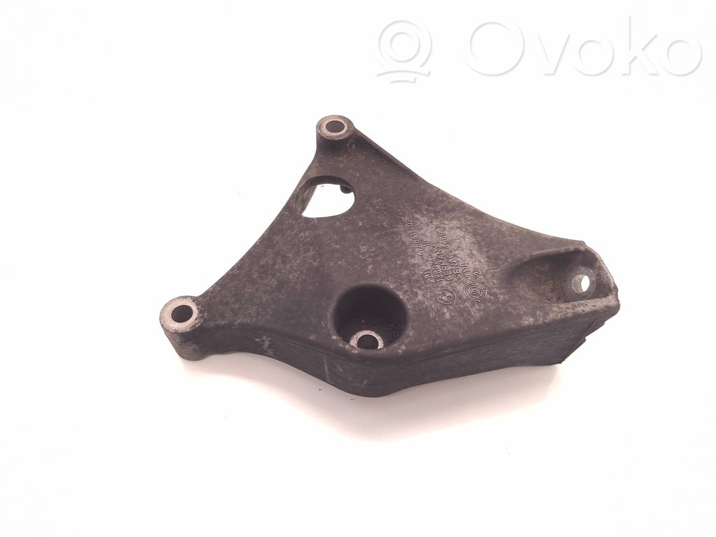 BMW 1 F20 F21 Engine mounting bracket 