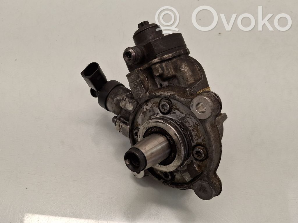 BMW 1 E81 E87 Fuel injection high pressure pump 