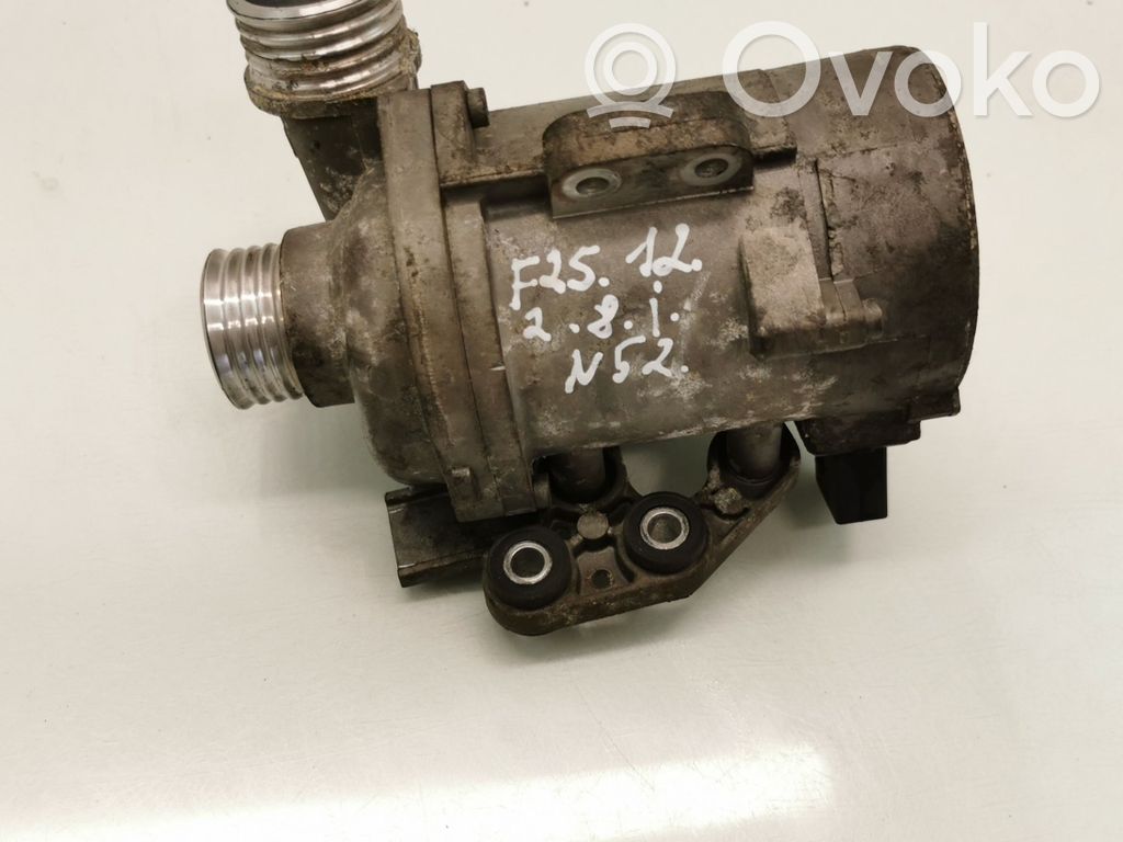 BMW X3 F25 Water pump 