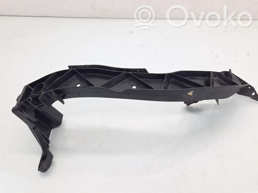 BMW 1 E81 E87 Support phare frontale 