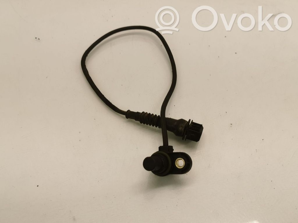 BMW 5 E39 Camshaft position sensor 