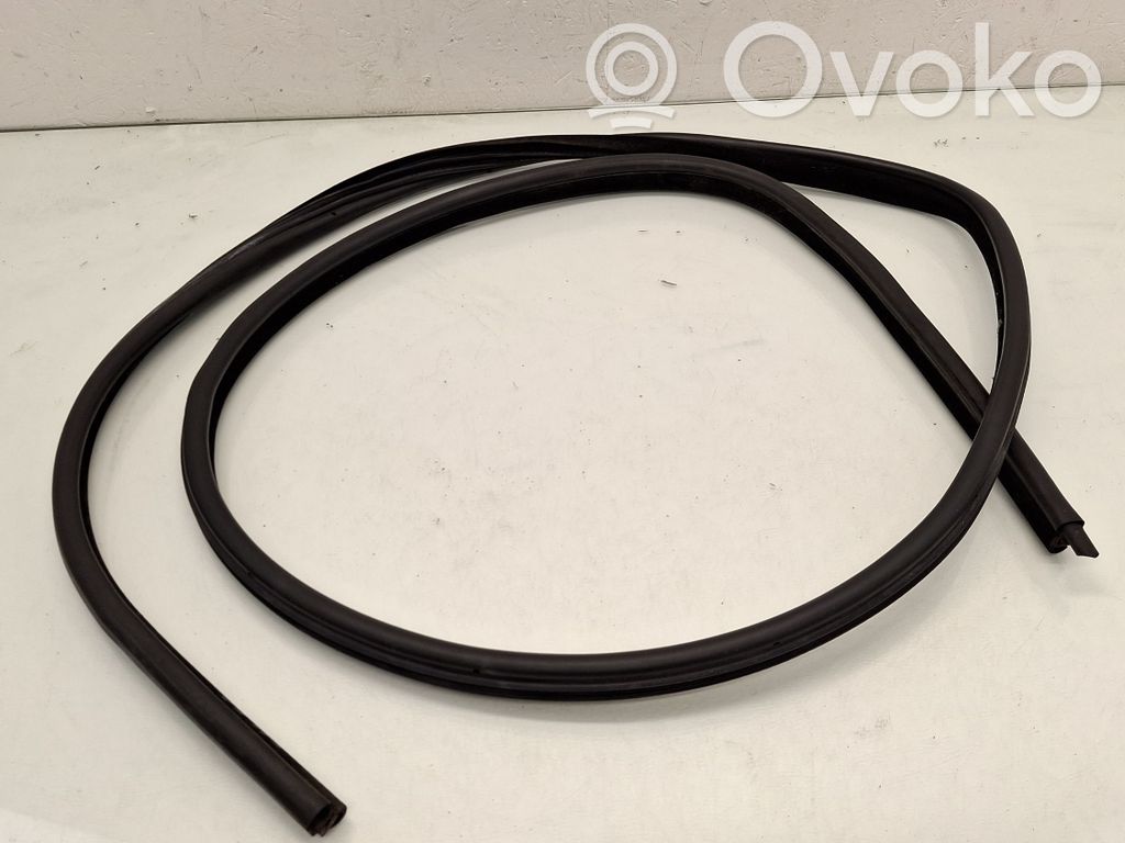 BMW 5 E60 E61 Etuoven kumitiiviste 