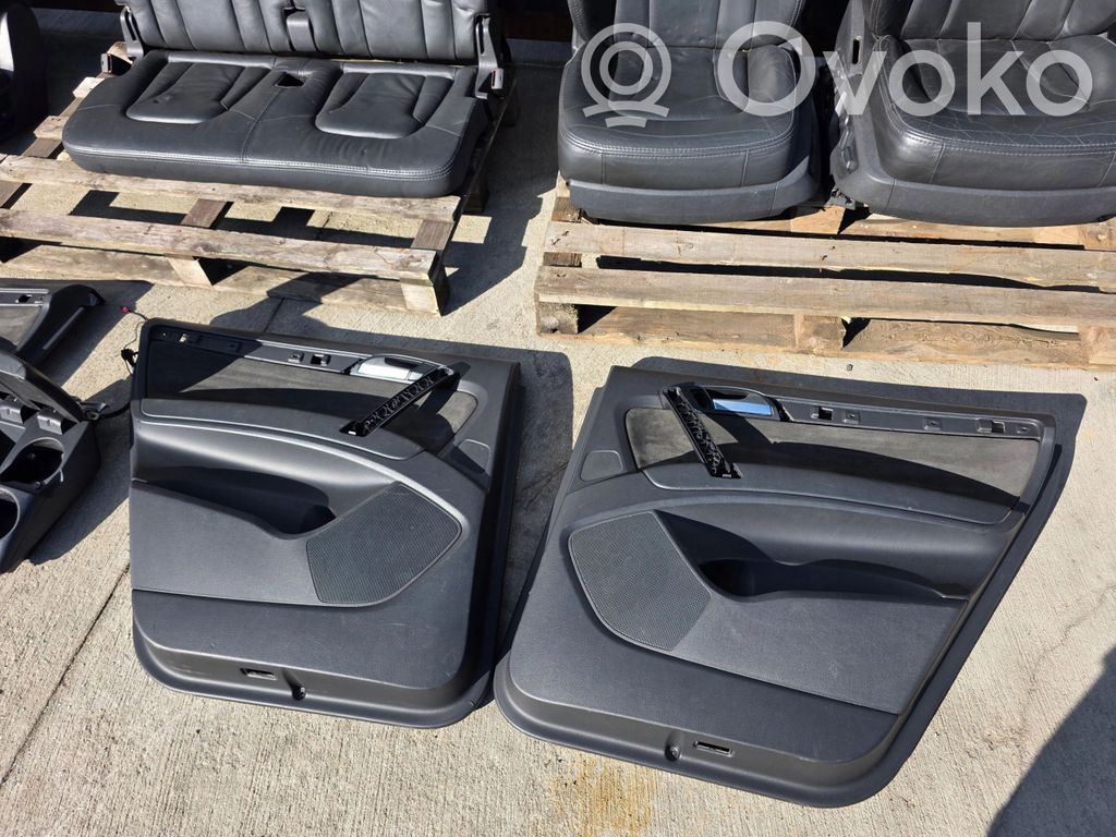 Seat set