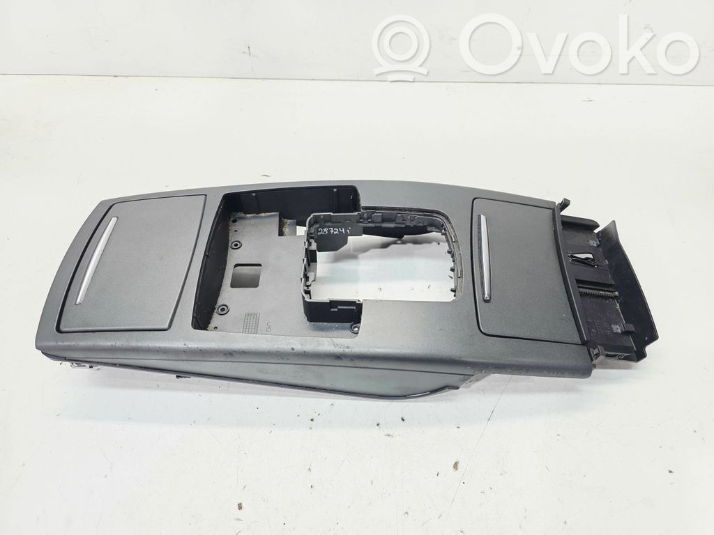 Audi A6 S6 C6 4F Inne części wnętrza samochodu 