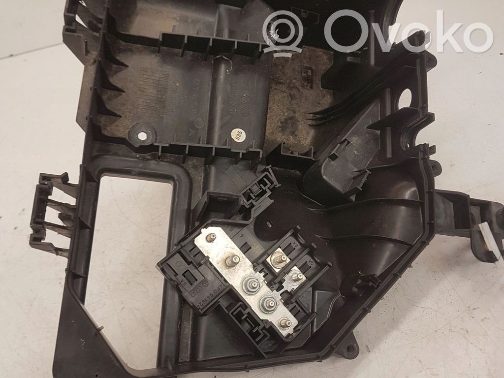 Motorabdeckung   4F1907355A