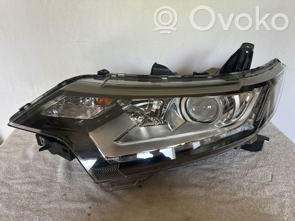 Mitsubishi Outlander Etu-/Ajovalo 