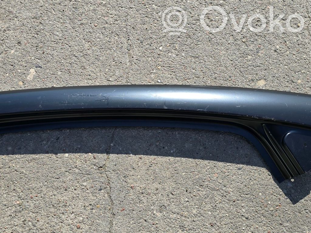 Skoda Enyaq iV Pillar (middle) 
