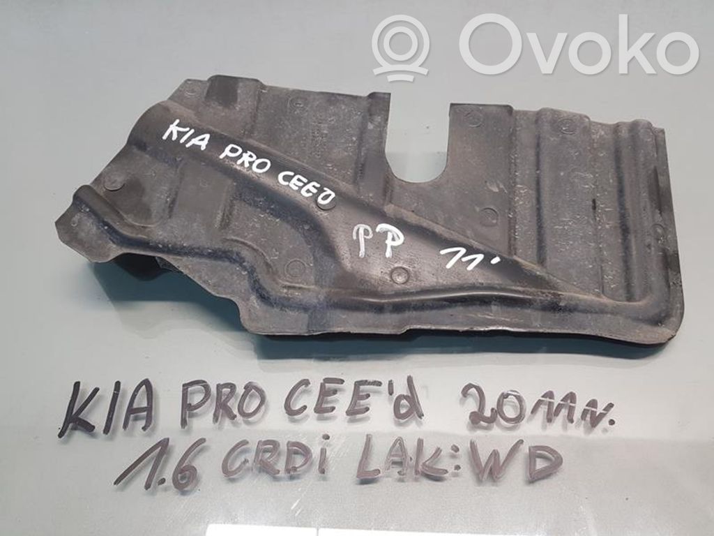 Couvercle cache moteur