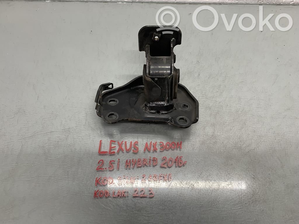 Engine mount vacuum valve