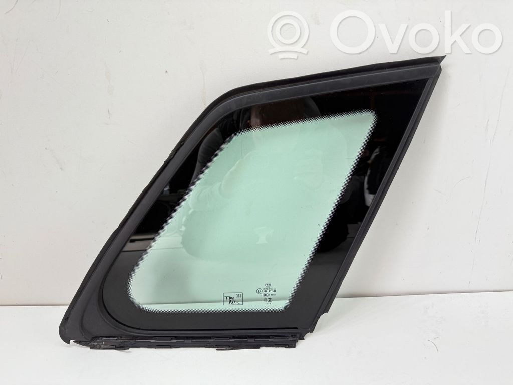 Rear side window   89A845298D