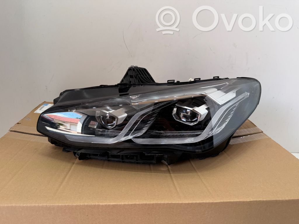 BMW 2 Active Tourer U06 Headlight/headlamp 