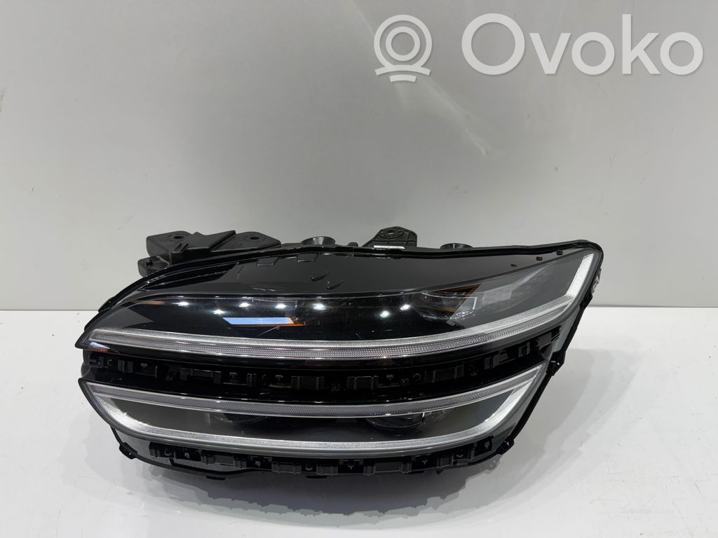 Genesis GV70 Phare frontale 